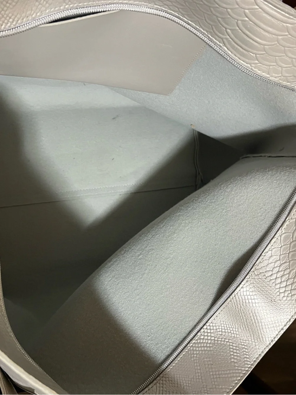 UNBRANDED Large Silver Embossed Tote Bag